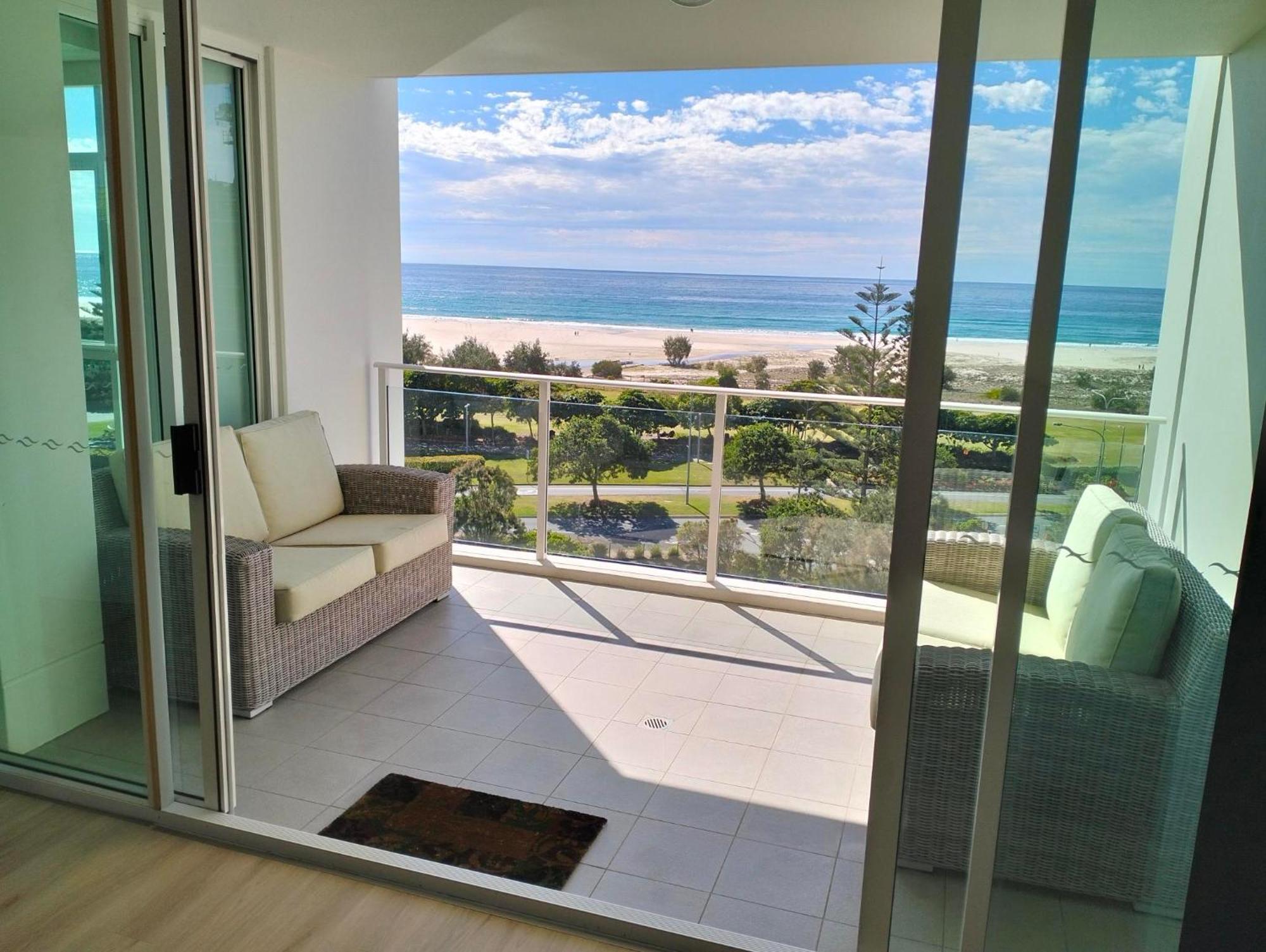 Kirra Surf Apartments Gold Coast Bagian luar foto