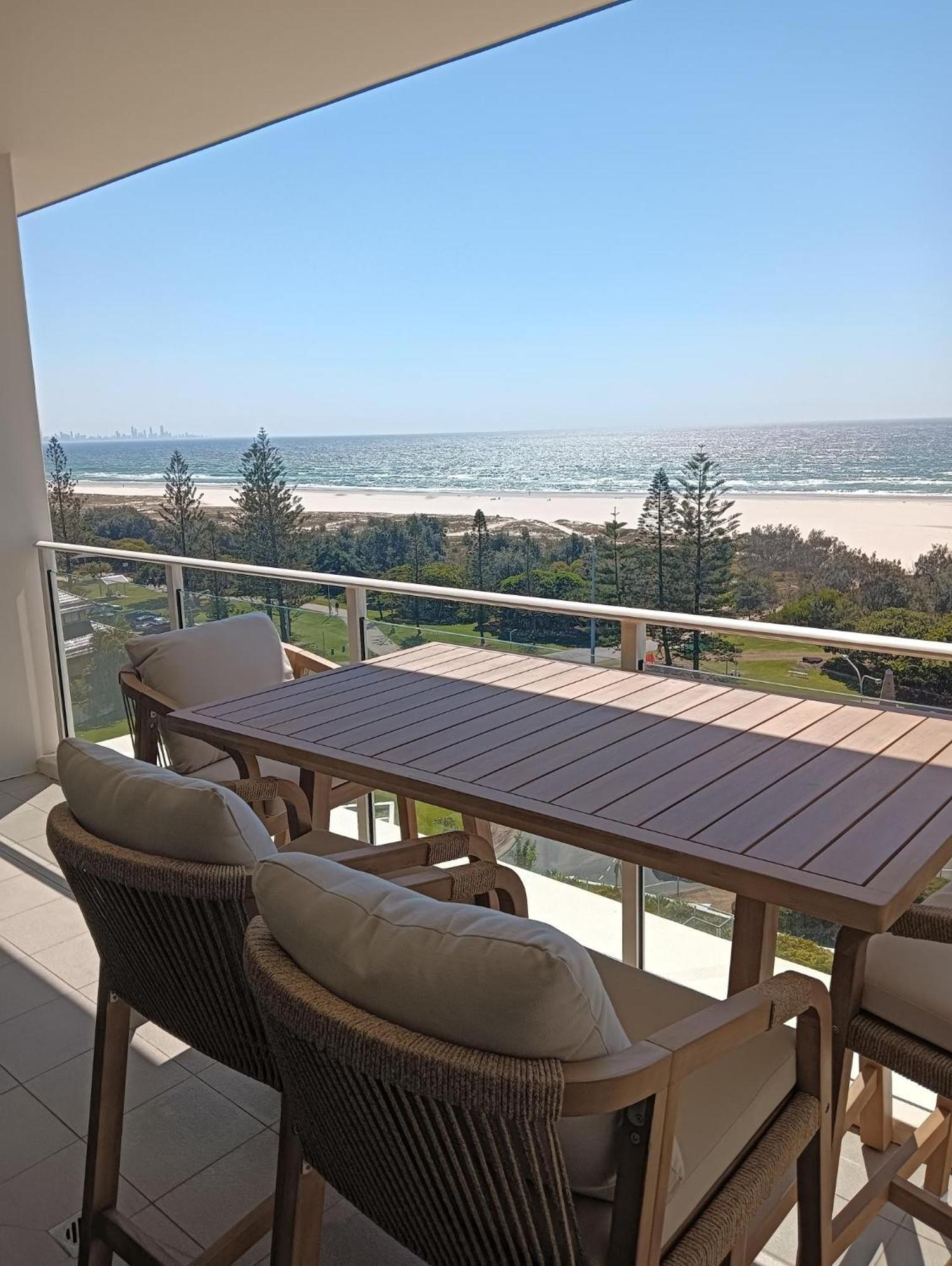 Kirra Surf Apartments Gold Coast Bagian luar foto