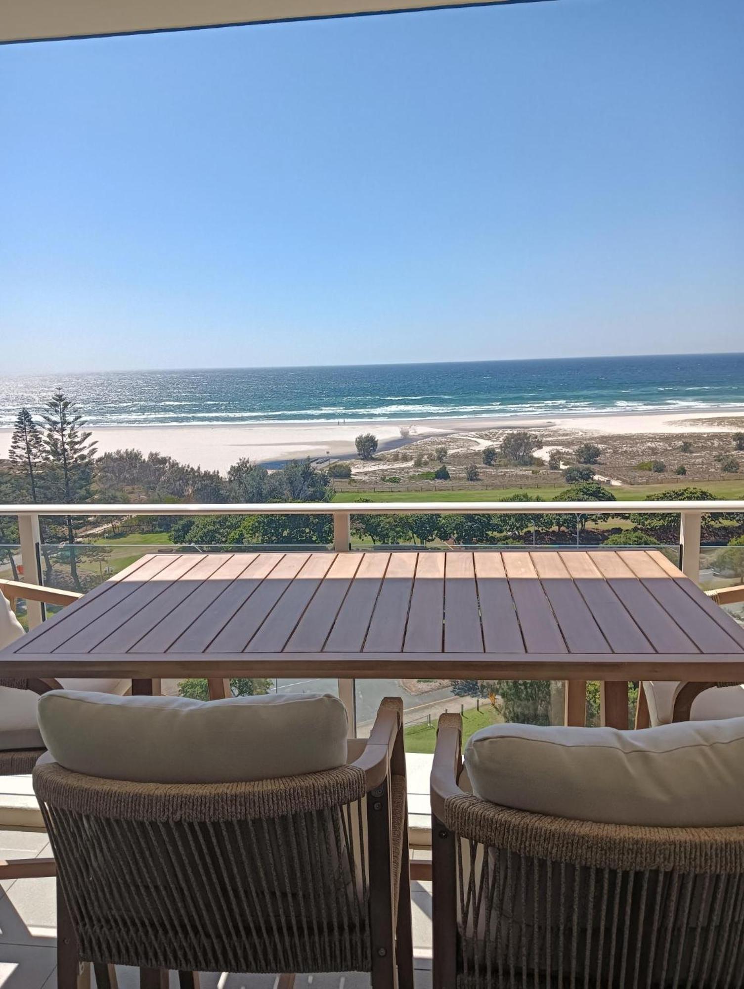 Kirra Surf Apartments Gold Coast Bagian luar foto