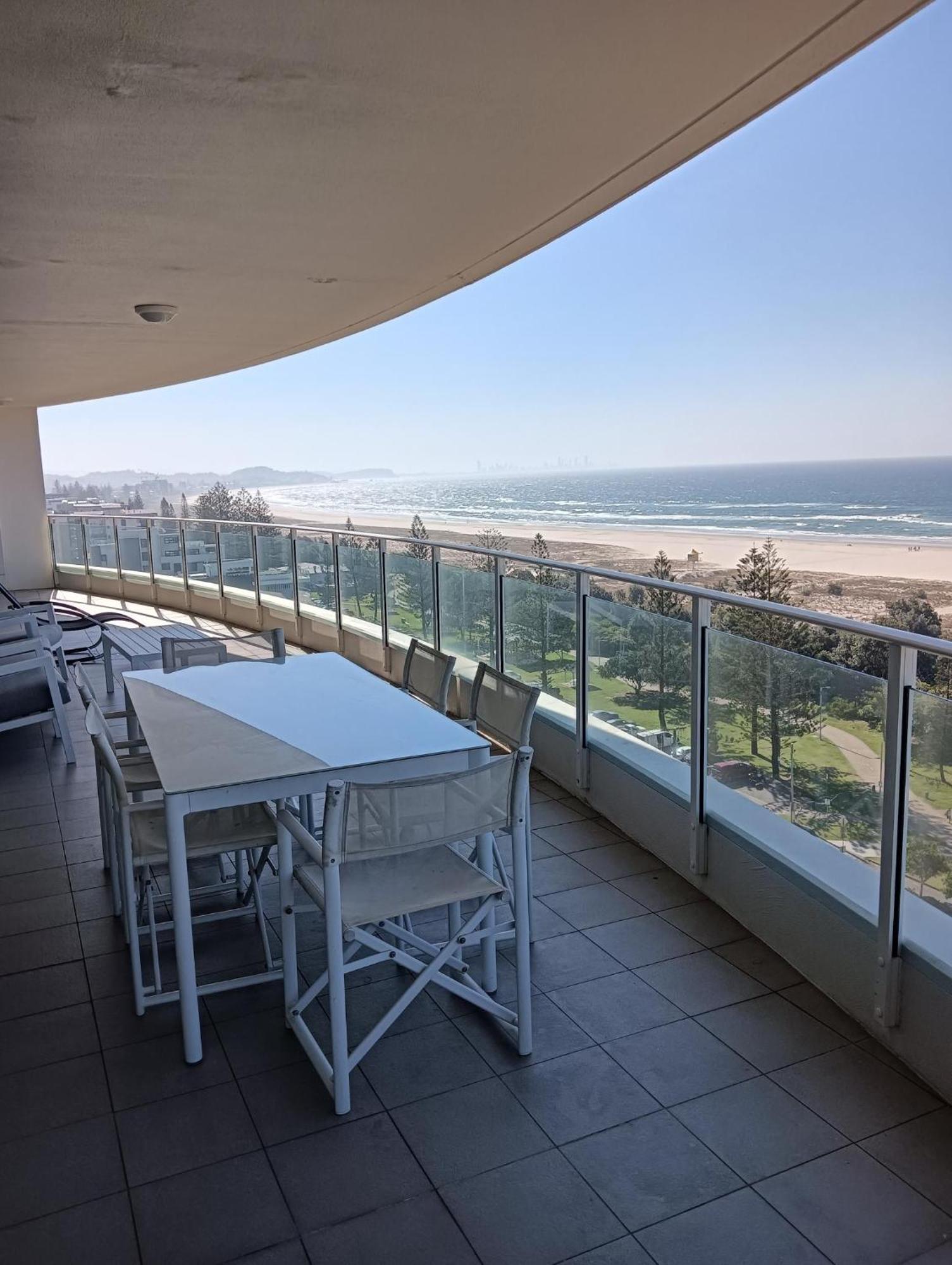 Kirra Surf Apartments Gold Coast Bagian luar foto