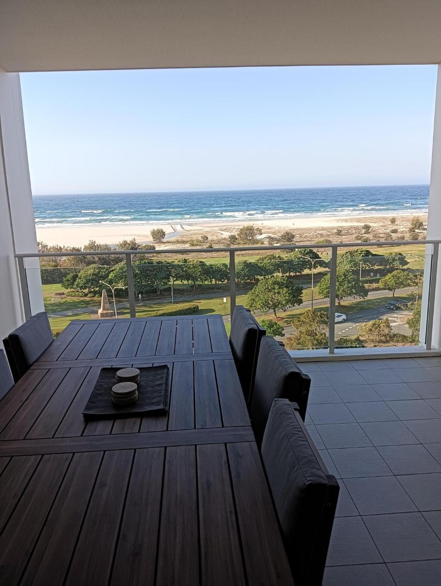 Kirra Surf Apartments Gold Coast Bagian luar foto
