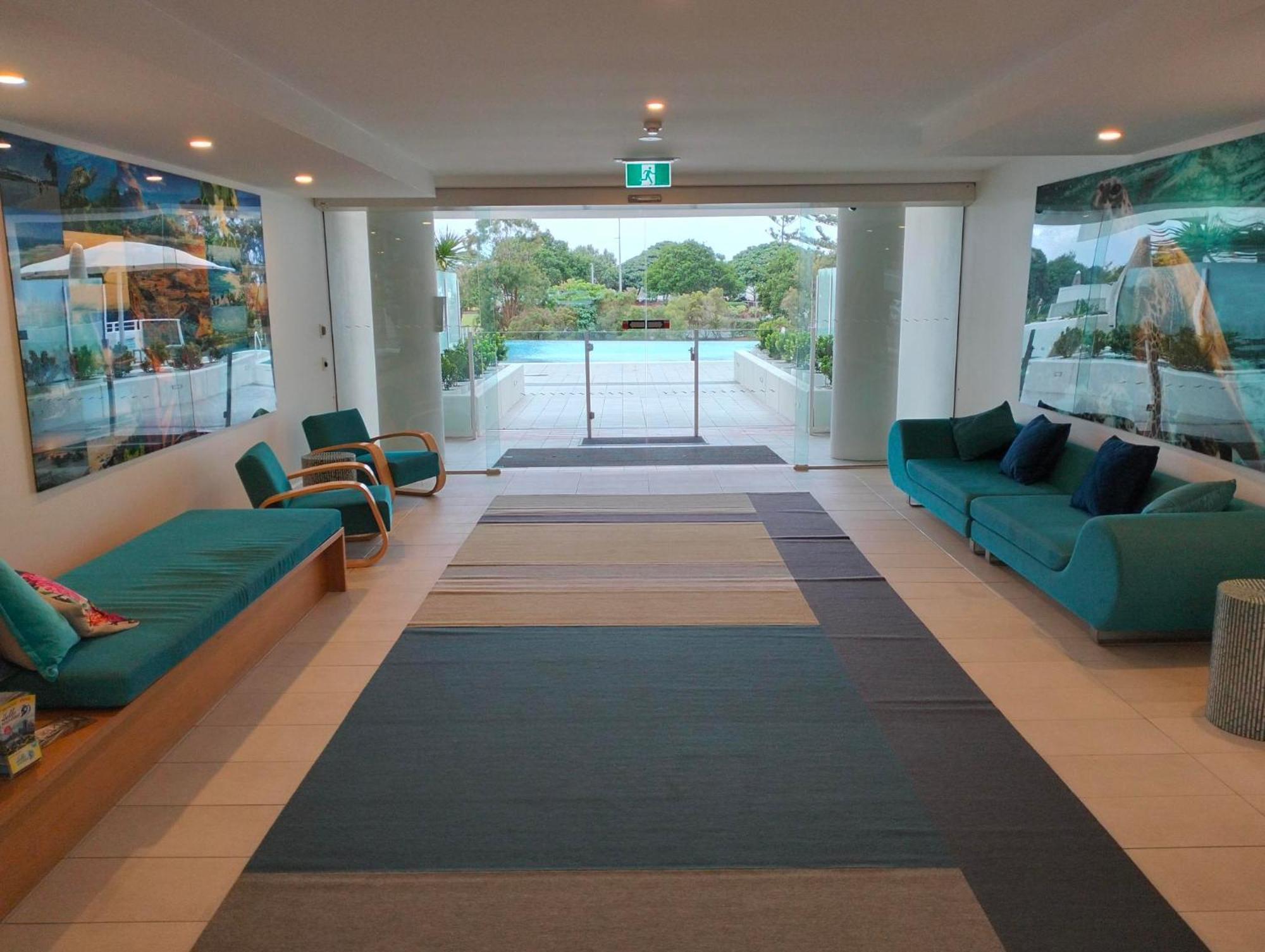 Kirra Surf Apartments Gold Coast Bagian luar foto